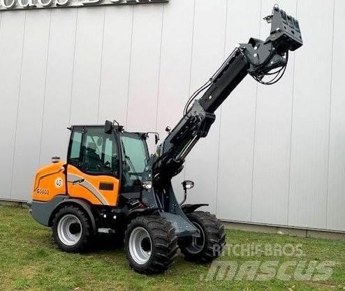 GiANT G5000 Tele Incarcator pe pneuri