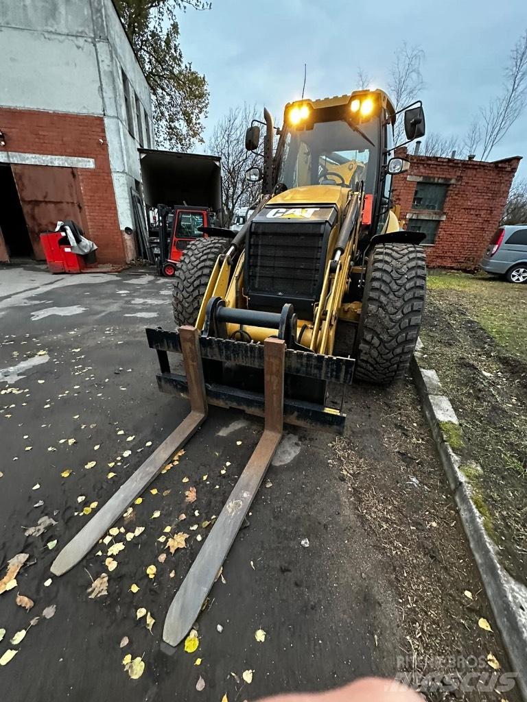 CAT 444F Buldoexcavatoare