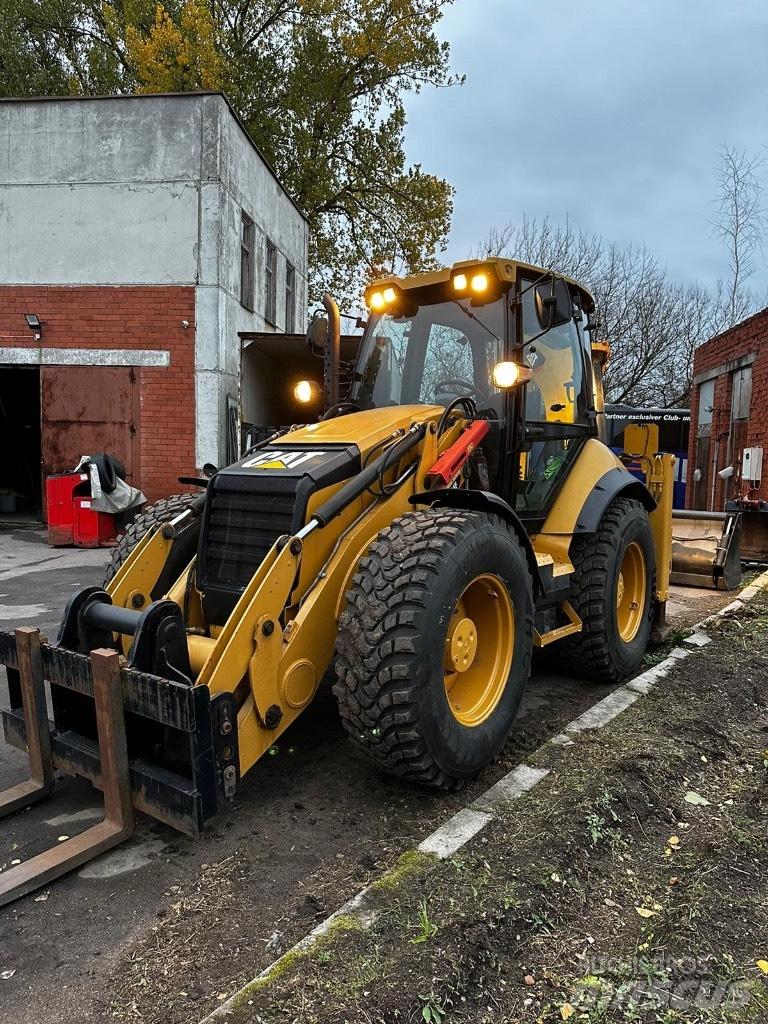 CAT 444F Buldoexcavatoare
