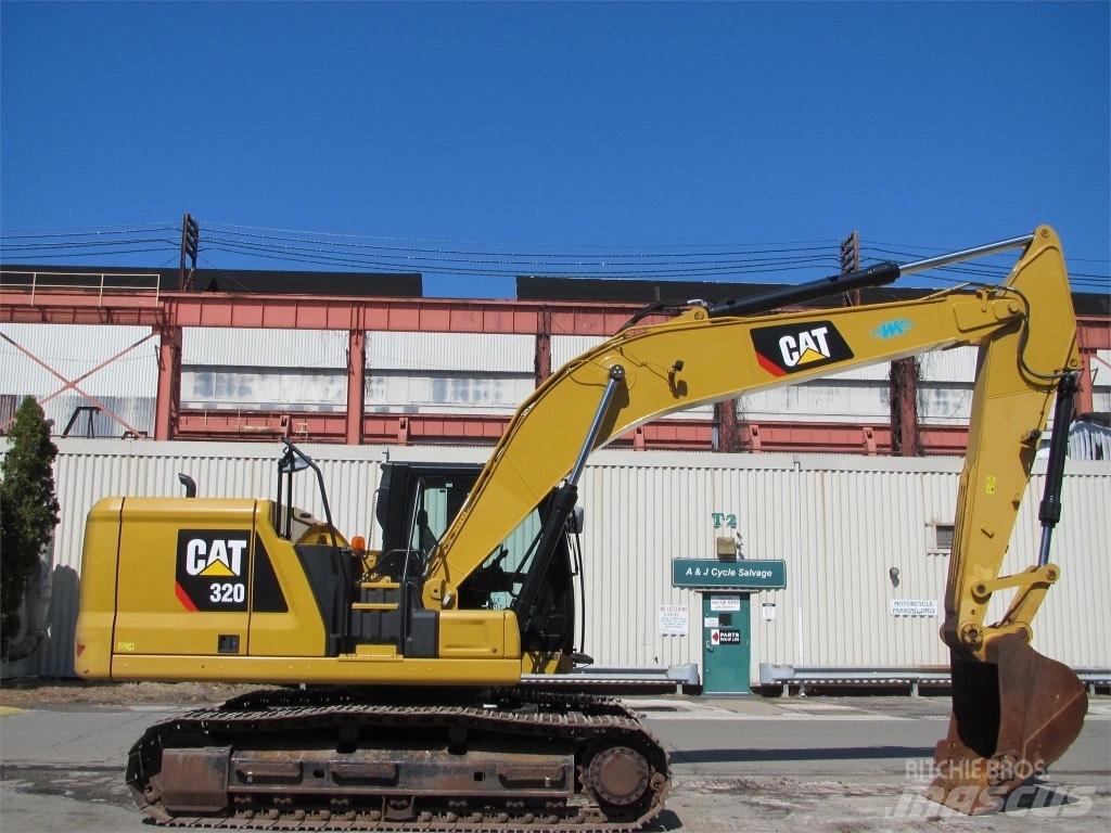 CAT 320 Excavatoare pe șenile
