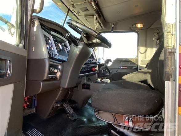 Kenworth T800 Autotractoare