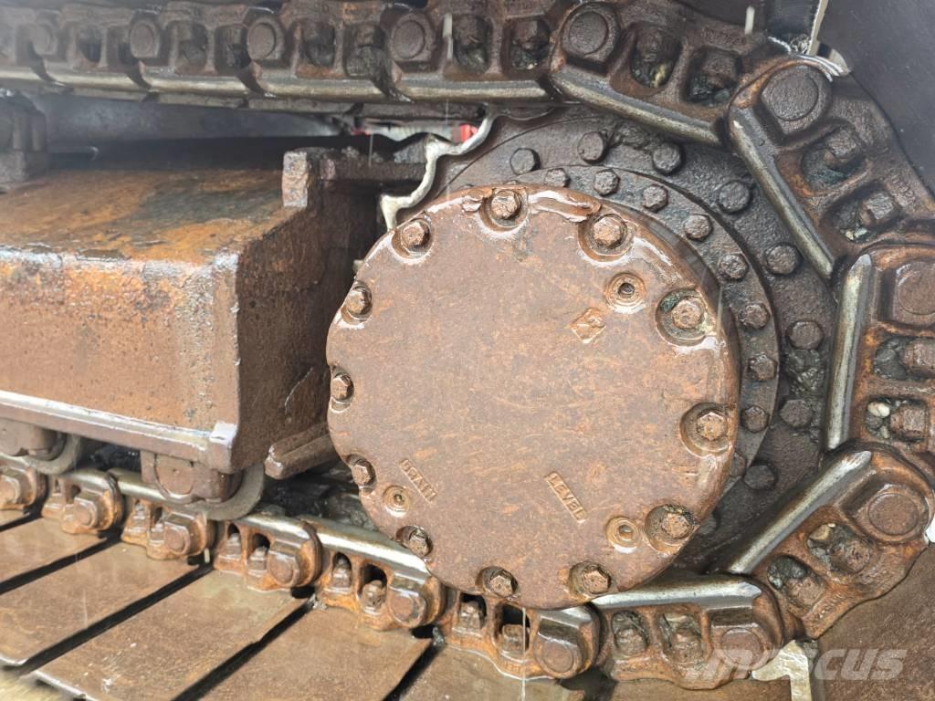 Hitachi ZX 210 Excavatoare pe șenile
