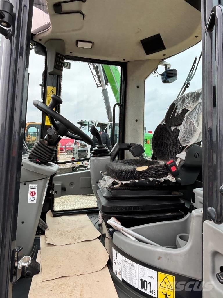Yanmar V 120 Incarcator pe pneuri