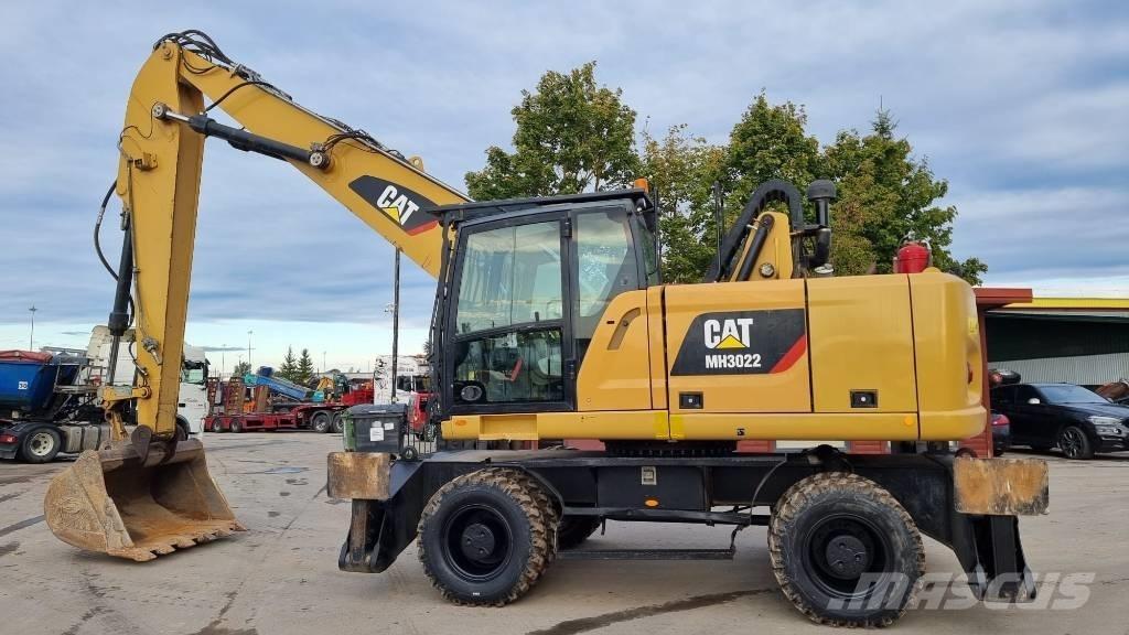 CAT MH 3022 Paleta de manipulare
