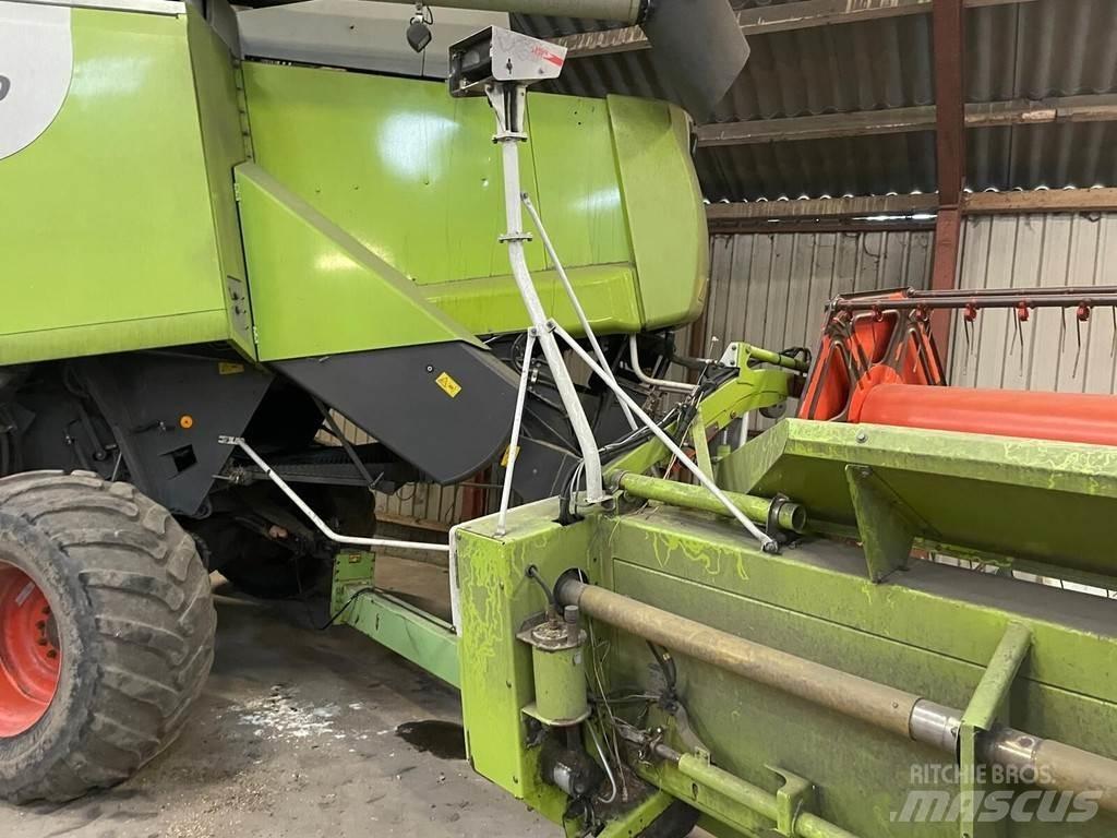 CLAAS LEXION 580 Combine de secerat