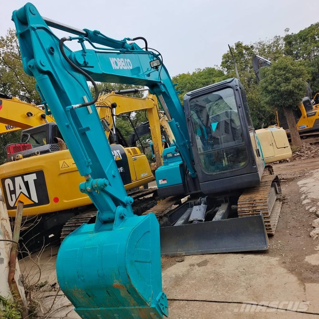 Kobelco SK 75 Excavatoare pe șenile
