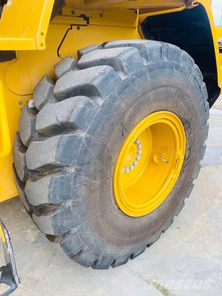 CAT 926m Incarcator pe pneuri