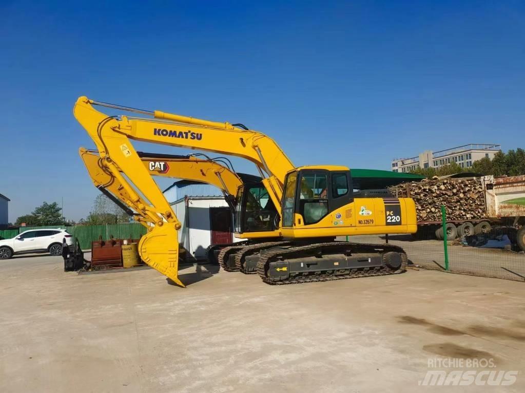 Komatsu PC 220 Excavatoare pe șenile
