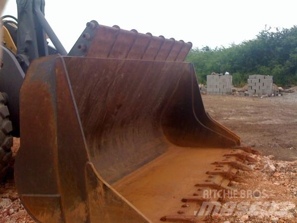Volvo L180 Incarcator pe pneuri