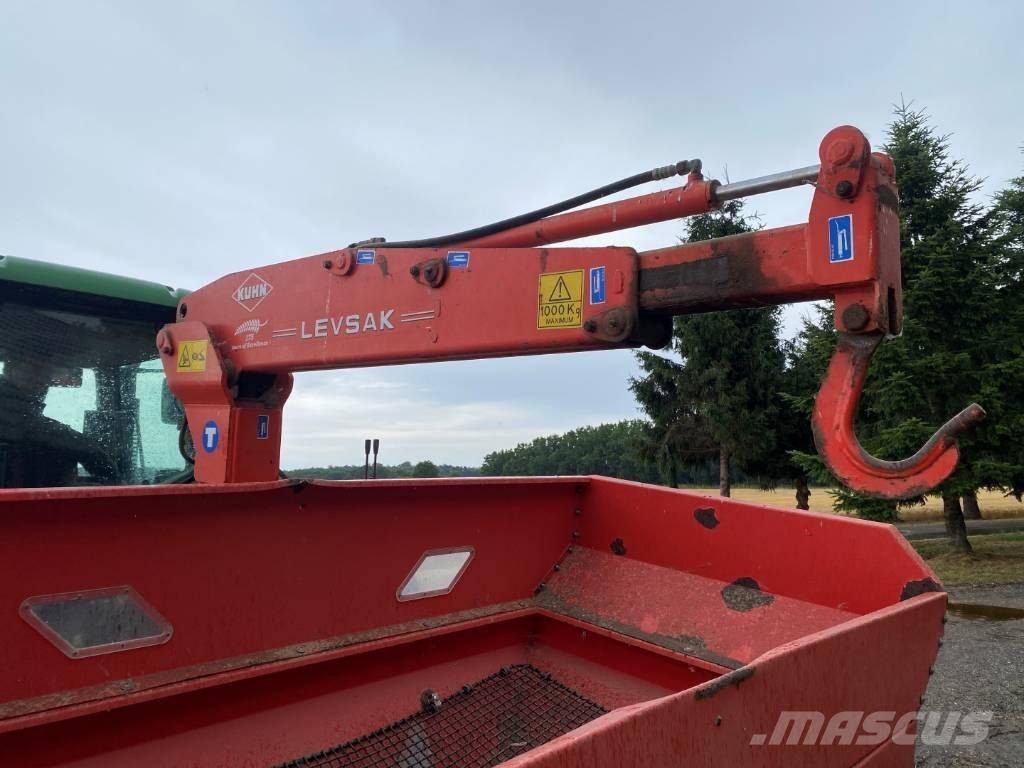 Kuhn M863 Împrastierea mineralelor