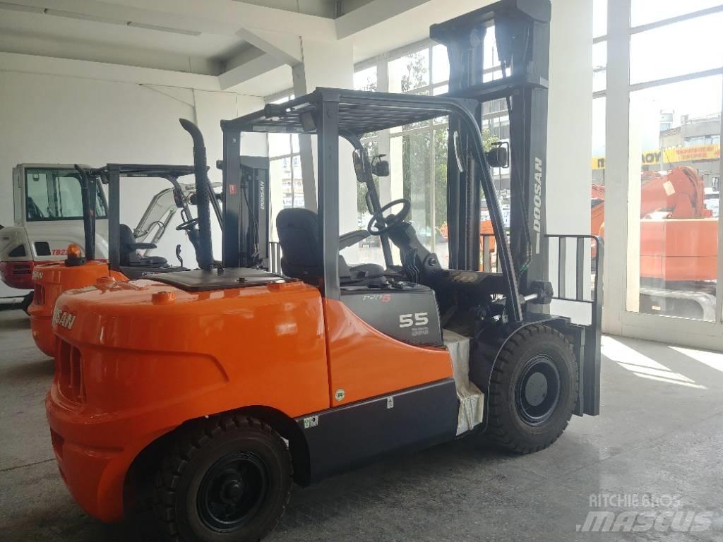 Doosan D55 SC-5 Stivuitor diesel