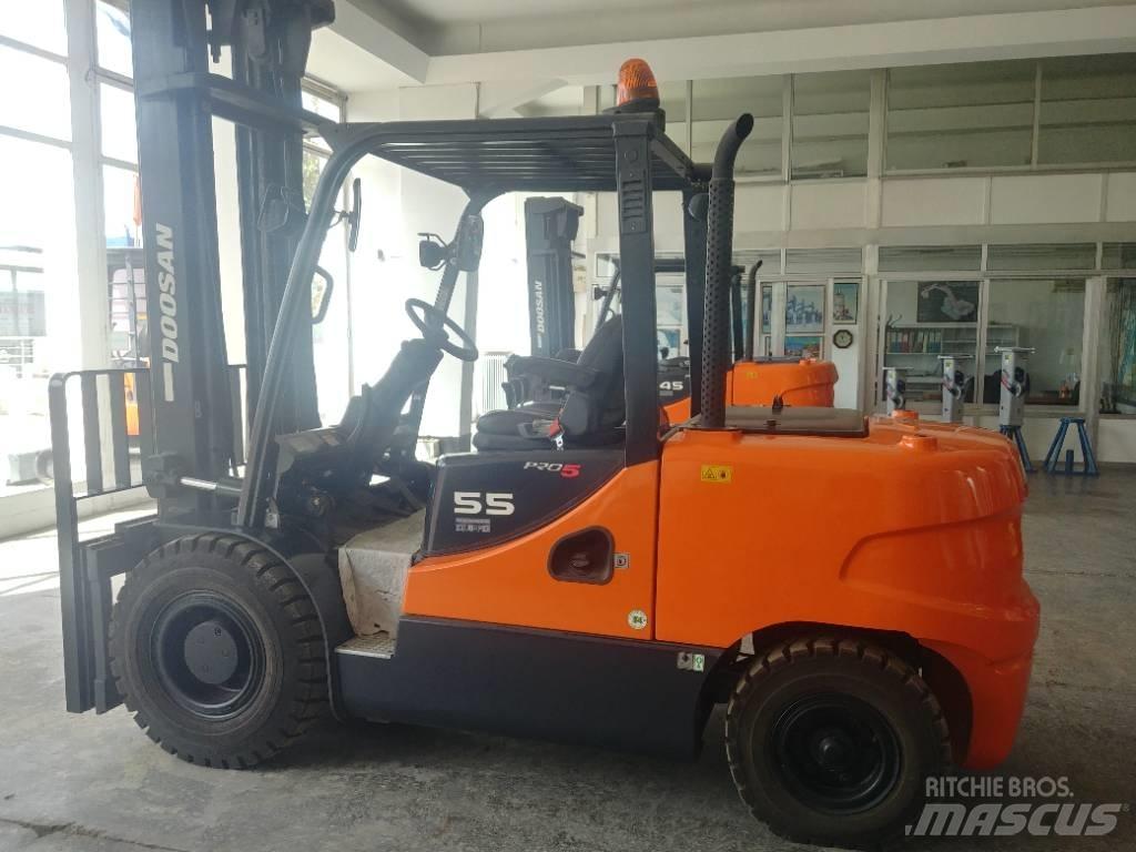 Doosan D55 SC-5 Stivuitor diesel