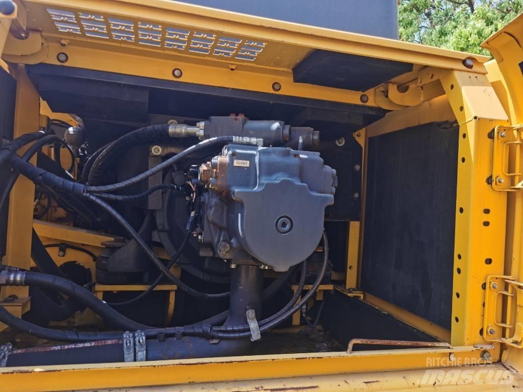 Komatsu PC 450 Excavatoare pe șenile
