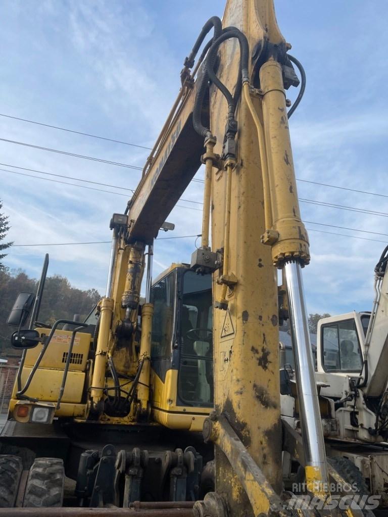 Komatsu PW 130-7K Excavatoare cu roti