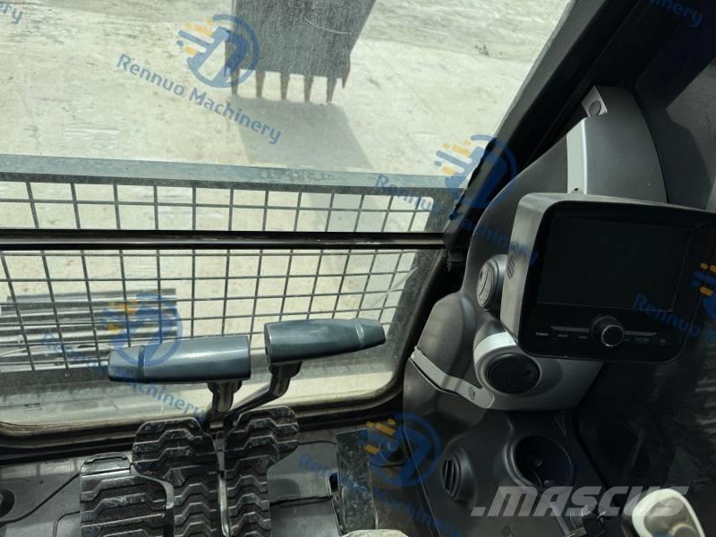 Hyundai 225 LC-9S Excavatoare pe șenile
