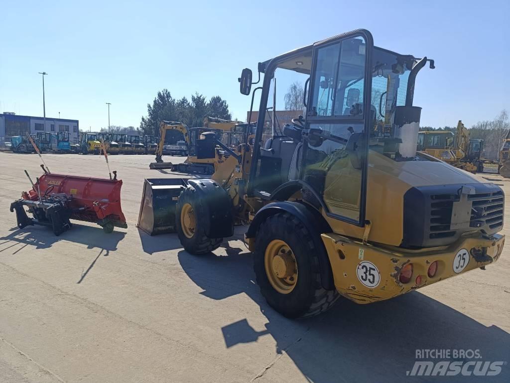 CAT 907 H 2 Incarcator pe pneuri