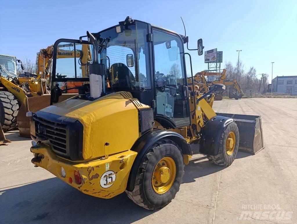 CAT 907 H 2 Incarcator pe pneuri