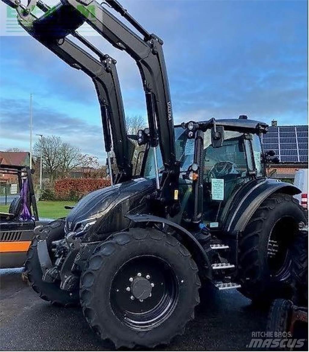 Valtra g135a Tractoare