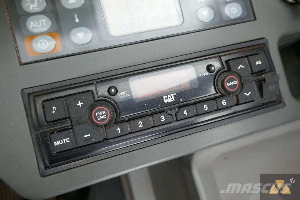 CAT 325F LCR Excavatoare pe șenile
