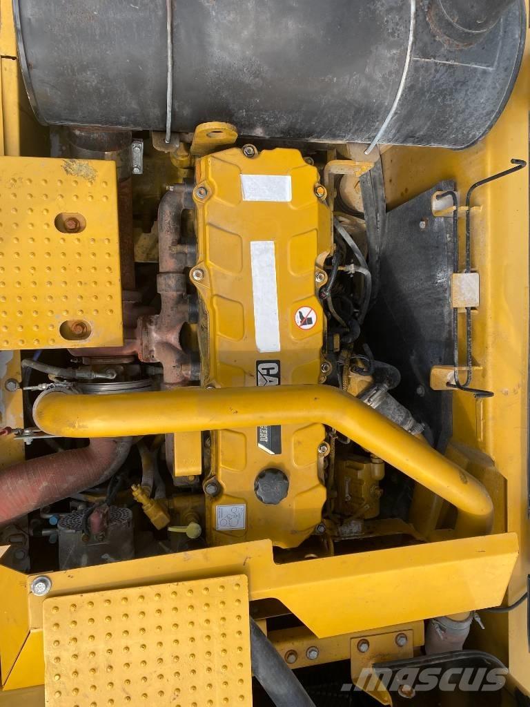 CAT 336 Excavatoare pe șenile
