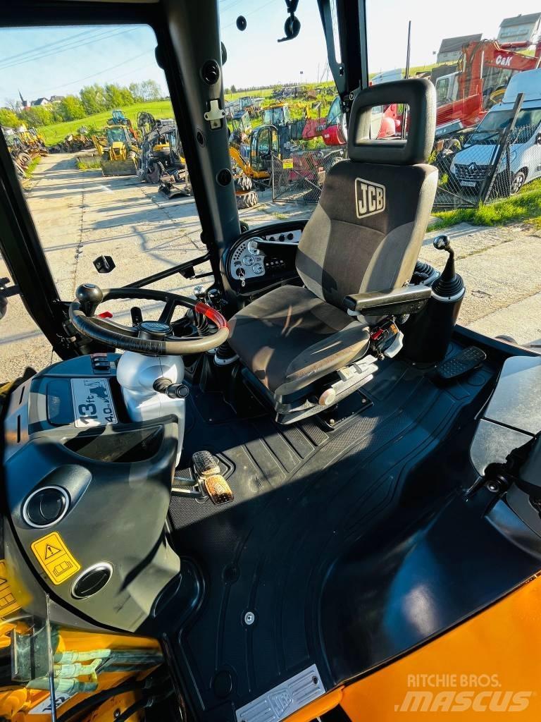 JCB 3 CX Super Buldoexcavatoare