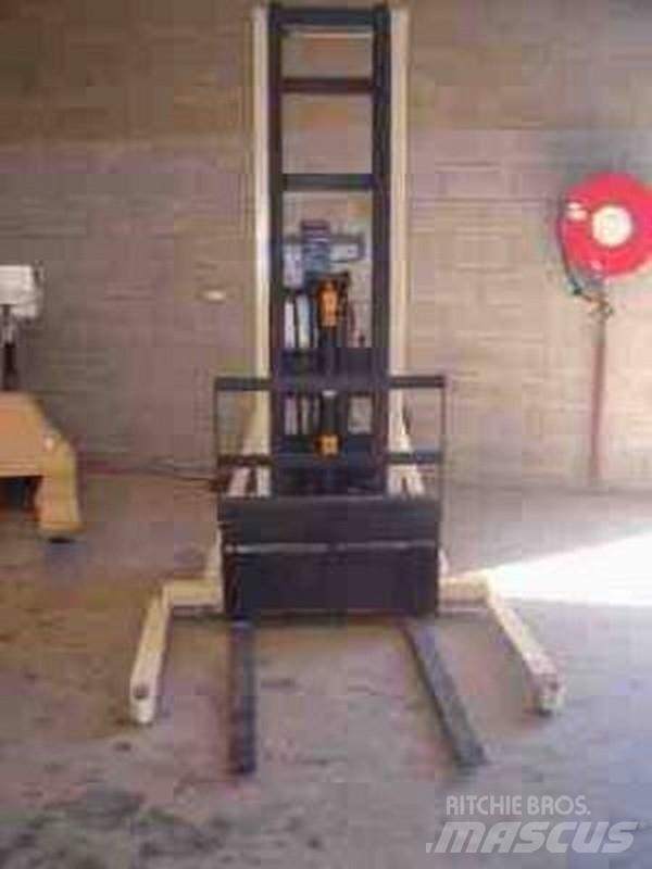 Crown 20MT110A Transpaleta manuala