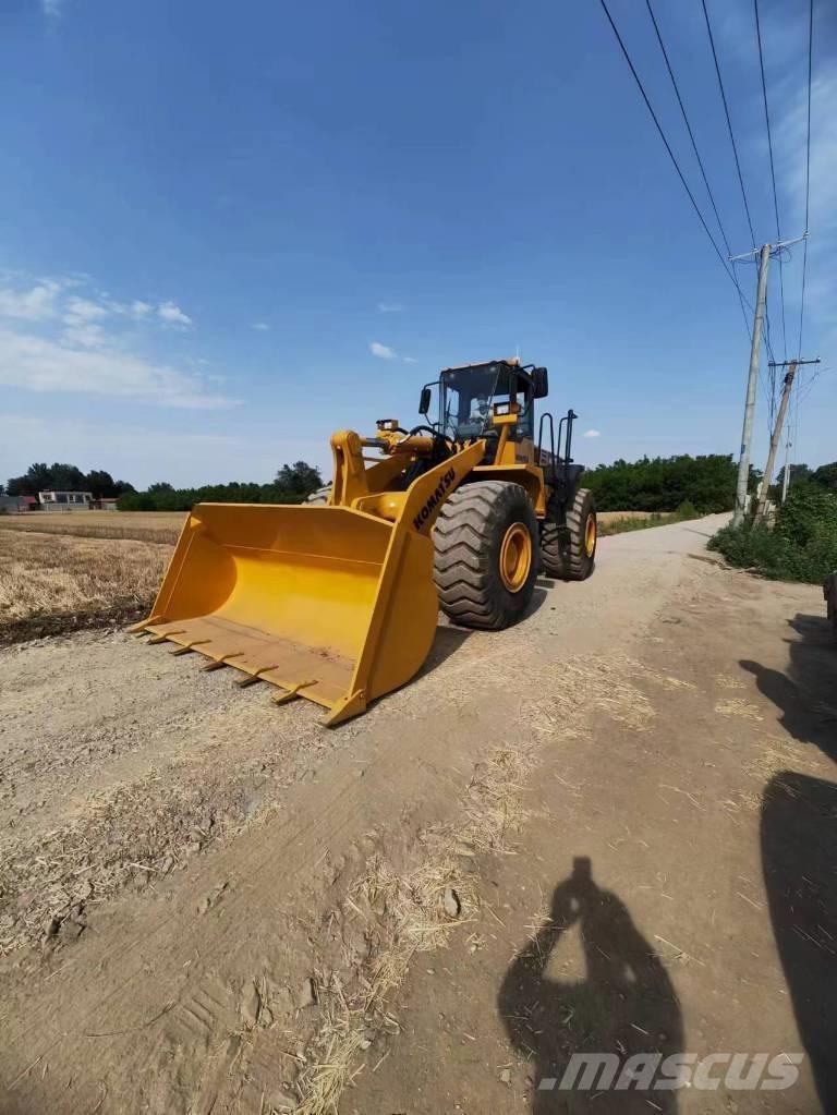 Komatsu WA 470-3 Incarcator pe pneuri