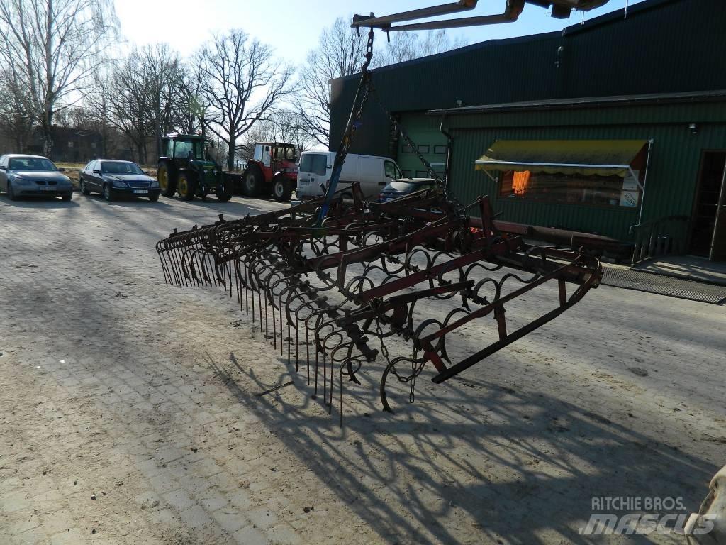 Lilla Harrie 3600 Cultivatoare