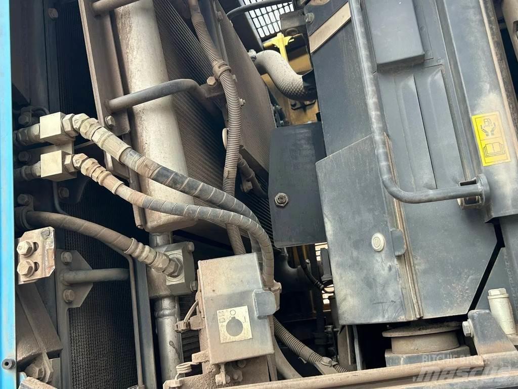 Komatsu WA470-7 Incarcator pe pneuri