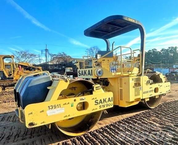 Sakai SW 900 Cilindri compactori cu roti