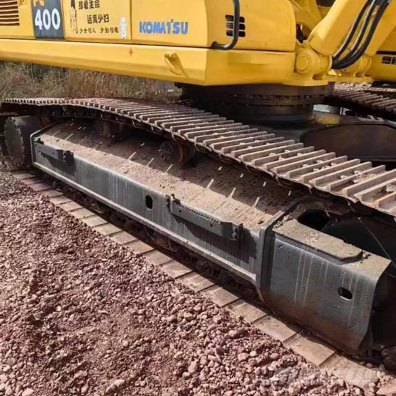 Komatsu PC 400 Excavatoare pe șenile
