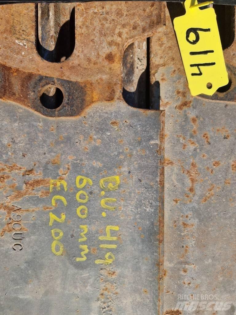 Volvo EC 200 Lanturi, senile si sasiu