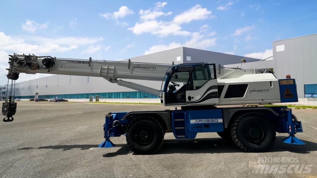 Manotti ARM550 Macara teren accidentat