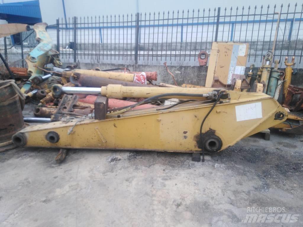 CAT M 318 Sasiuri si suspensii