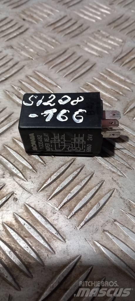Scania 94 D.    1335482 Electronice