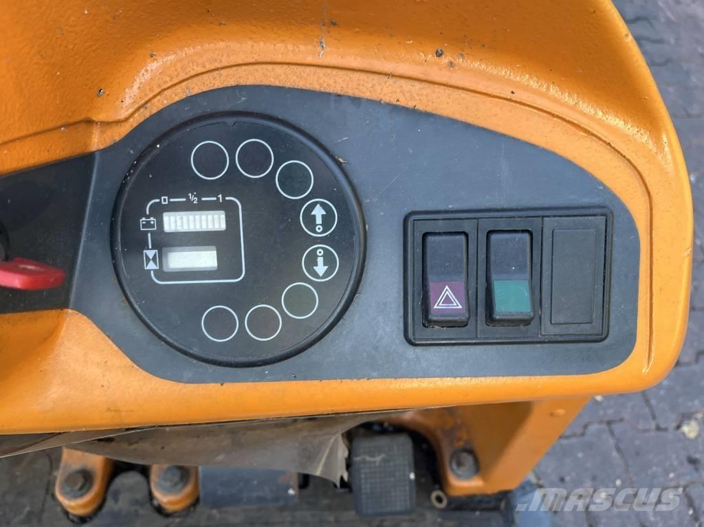 Still R06    V-4254 Camioane de tractiune