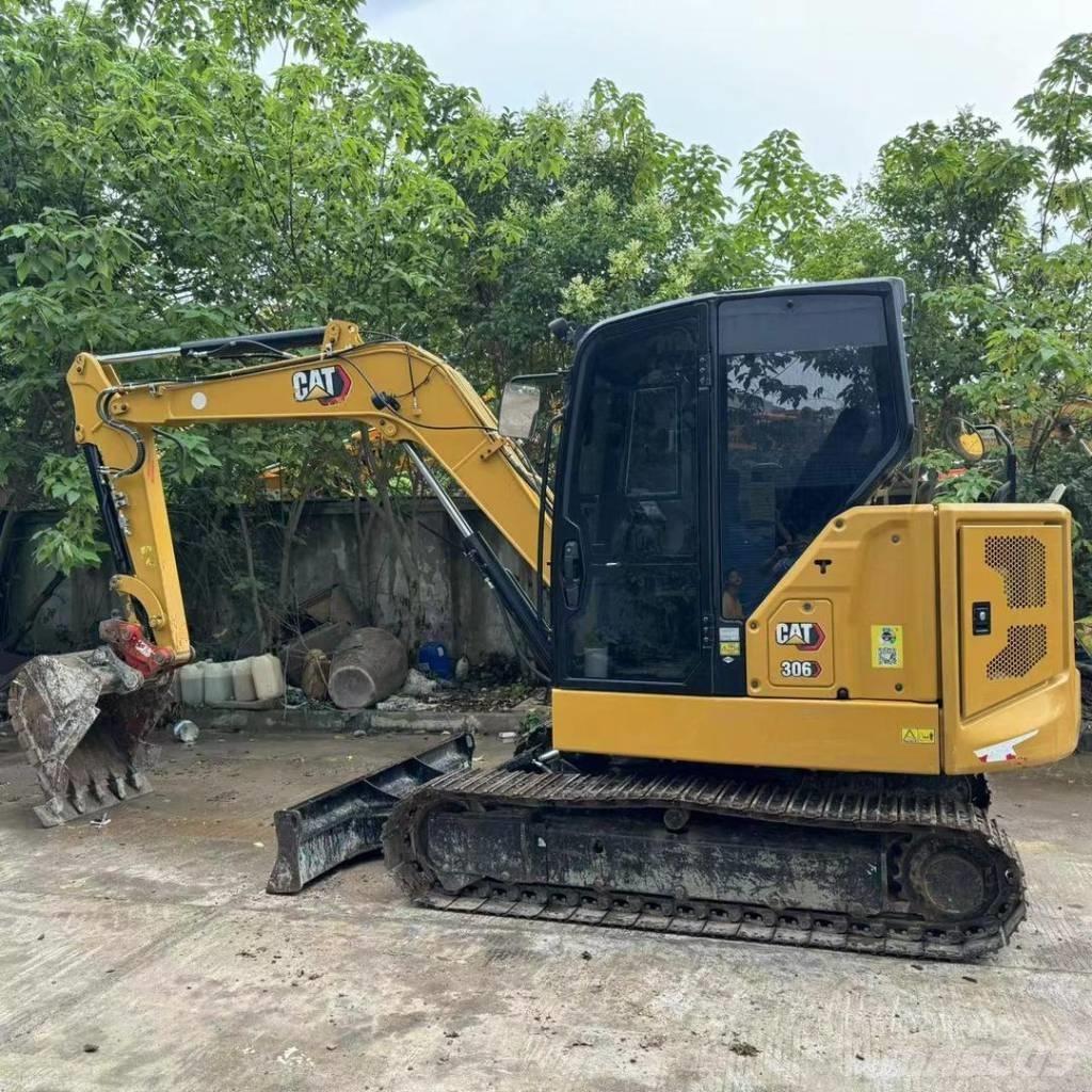 CAT 306 Excavatoare pe șenile
