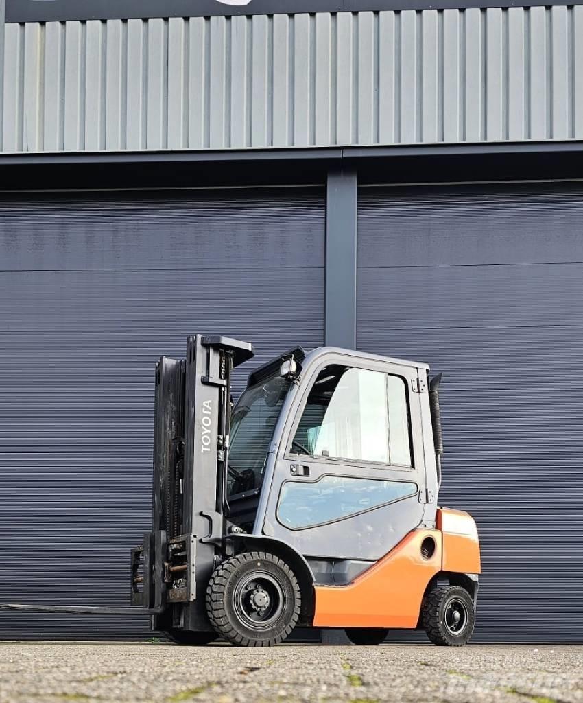 Toyota 02-8FDF25 Stivuitor GPL