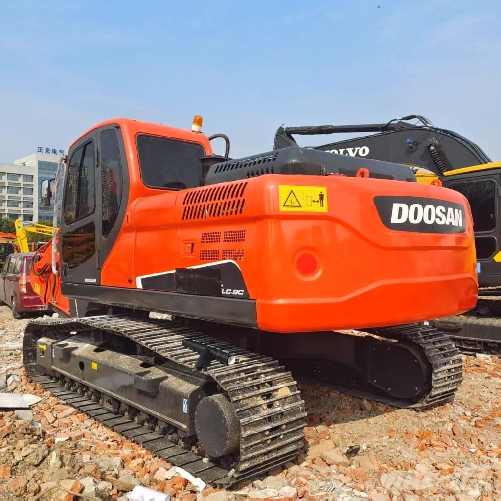 Doosan DX225LC-9C Excavatoare pe șenile
