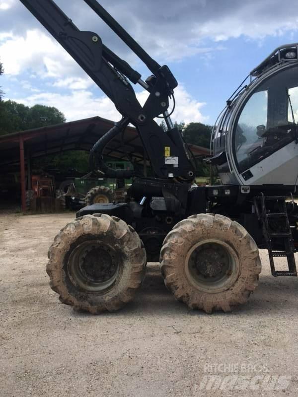 Logset 8H Combine forestiere
