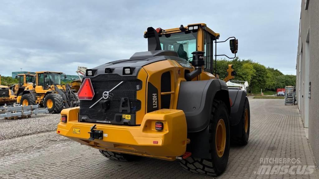 Volvo L 120 H Incarcator pe pneuri