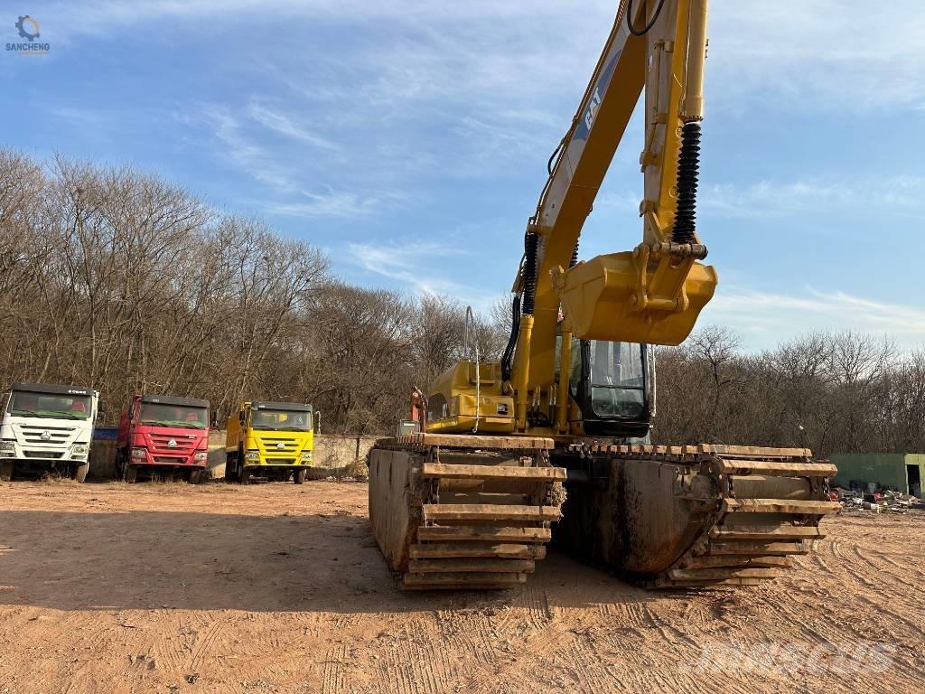 CAT 320 C L Excavator amfibiu