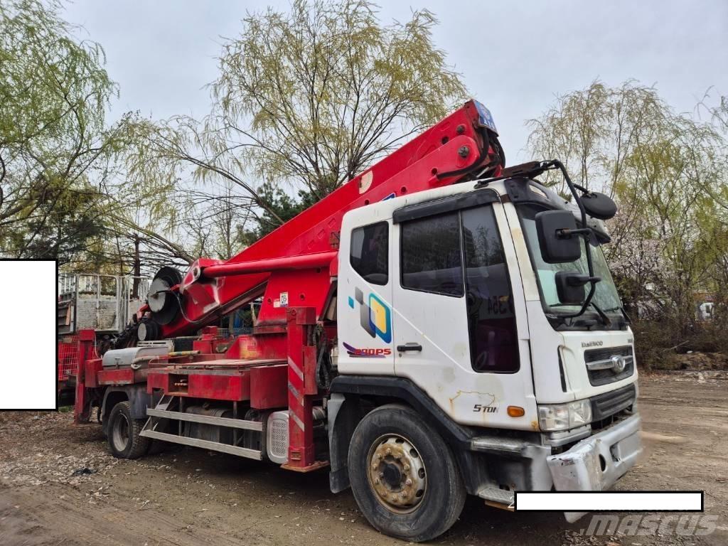 Horyong SKY450 Platforme aeriene montate pe camion