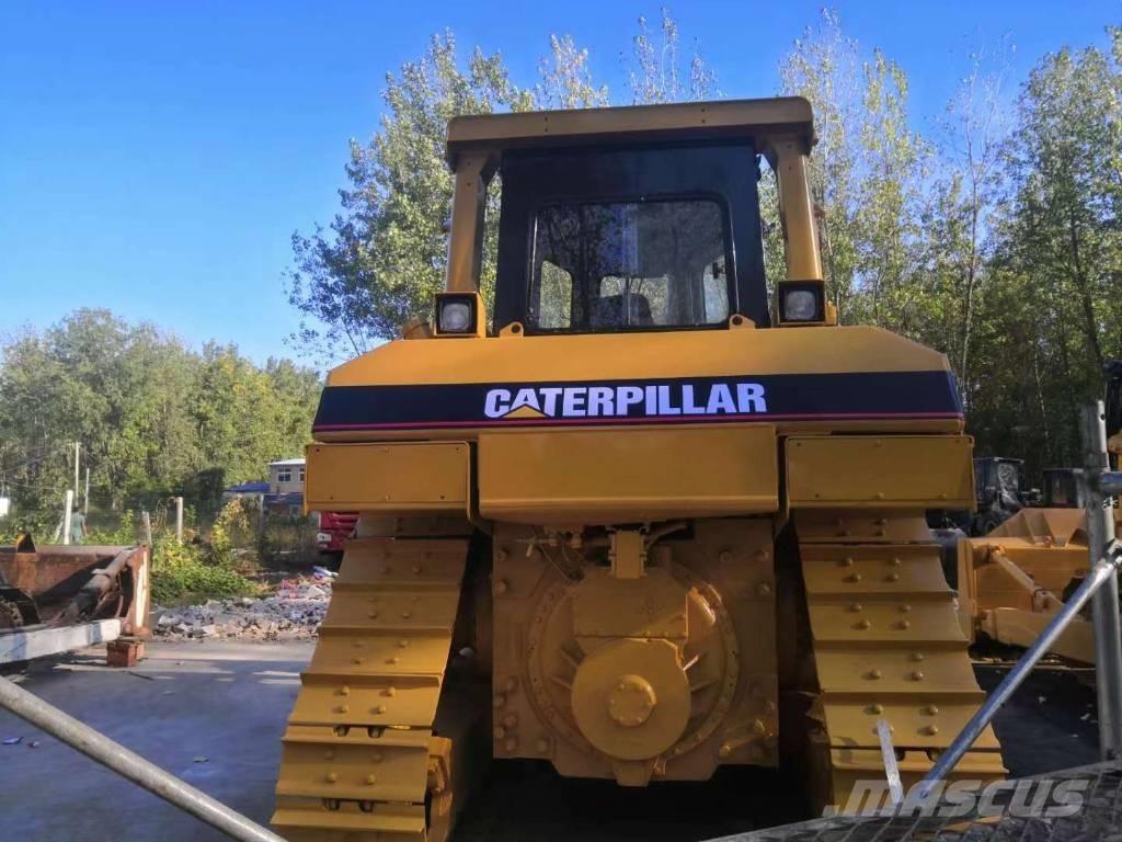 CAT D7H Buldozere pe senile