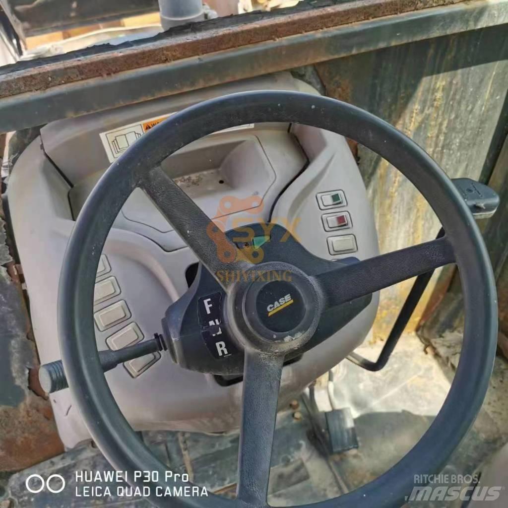 CASE 580 Combine forestiere