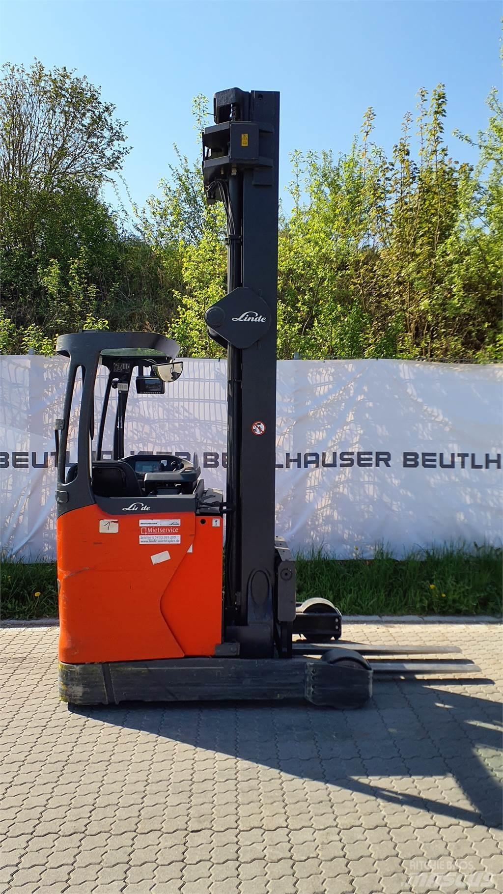 Linde R16HD Stivuitor cu catarg retractabil
