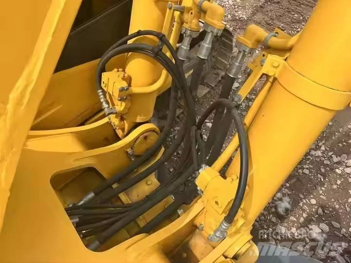 Komatsu PC450-7 Excavatoare pe șenile

