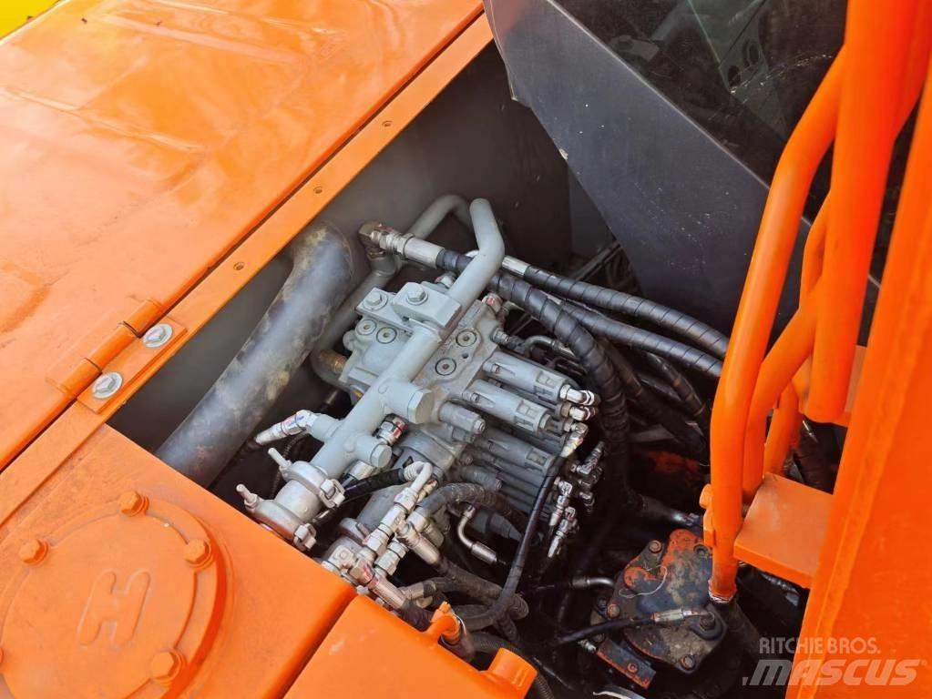 Hitachi ZX 70 Excavatoare pe șenile

