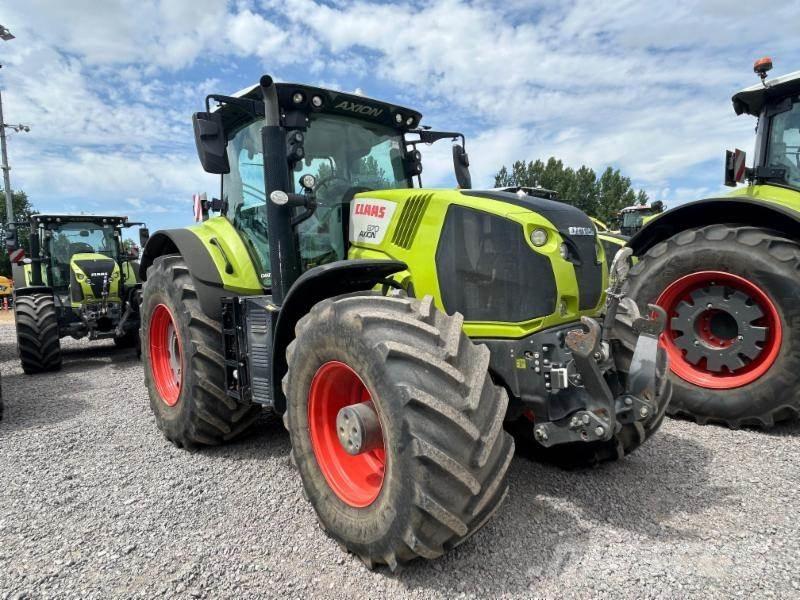 CLAAS AXION 870 Tractoare