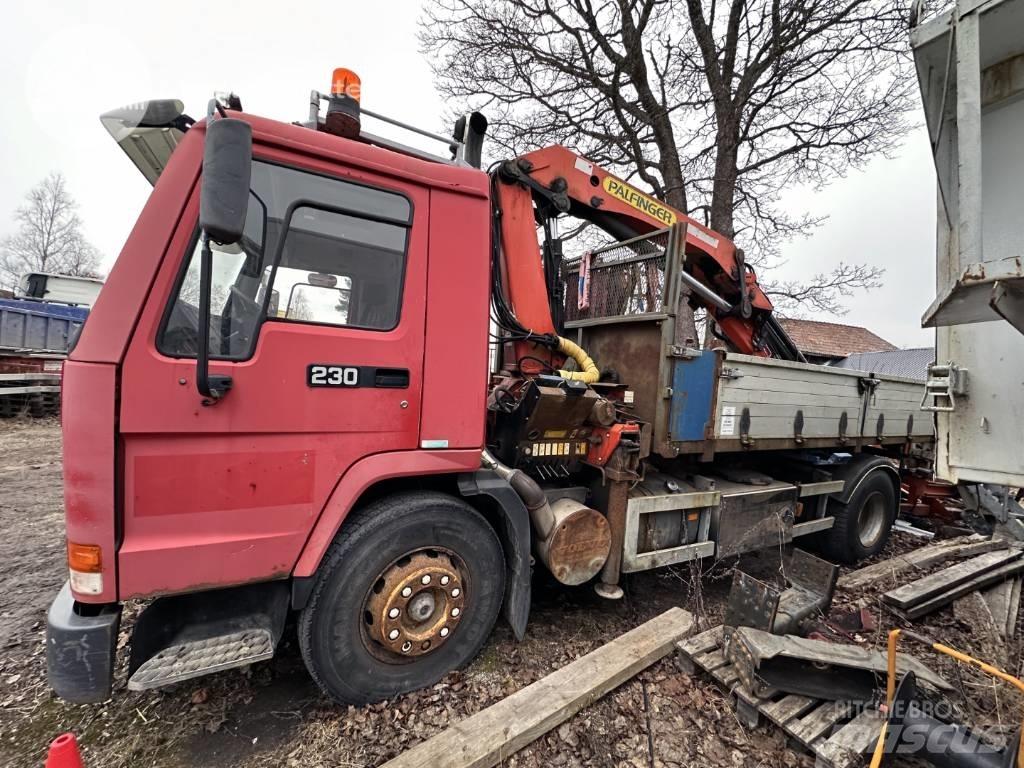 Volvo FL7 Camioane cu macara